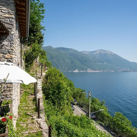 Le Dimore Center - Near Lake, Train And Bus Stations Aparthotel