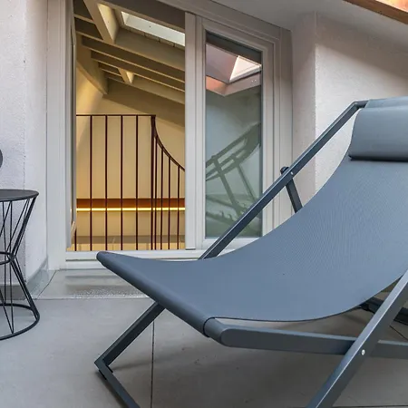 Lejlighedshotel Le Dimore - Center - Boutique Near Lake, Train And Bus Stations *